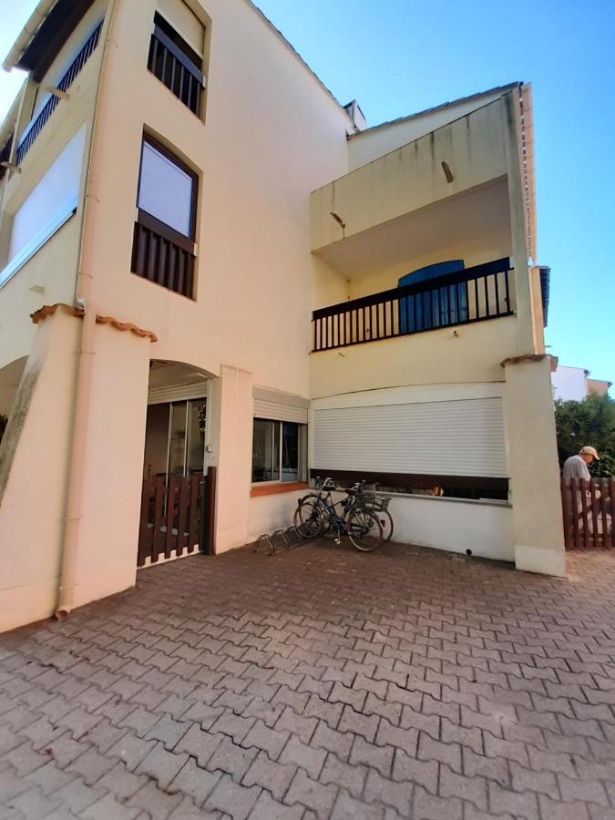 T2-3 Cabine Les Yuccas 200 M Plage Du Boucanet Rive Droite Grau Du Roi Ideal 2-4 Pers เลอ โกร-ดู-รัว ภายนอก รูปภาพ